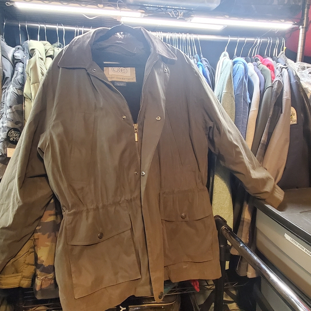Mens nice Rain / dress jacket military green color...never been worn..
